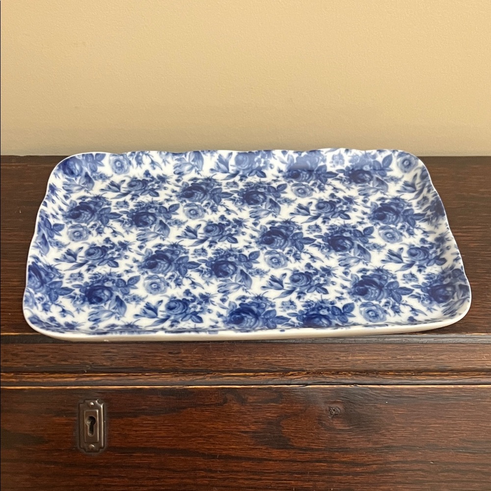 Harry and David Blue Floral Rectangular Tray, NWOT